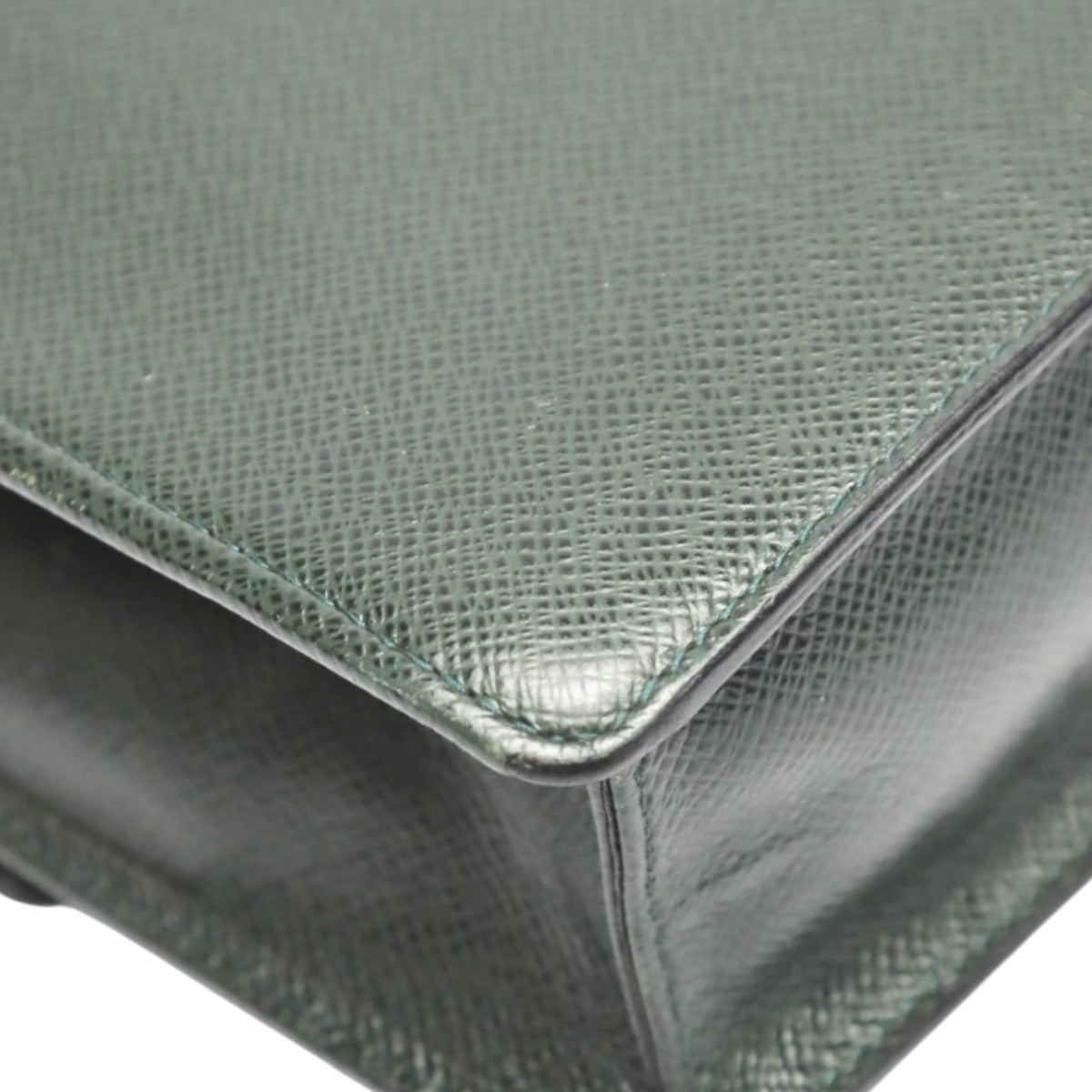 ルイヴィトン LOUIS VUITTON セカンドバッグ
クラッチバック タイガ ポルトドキュアン タイガ M30776 エピセア LV
【SS】
【中古】