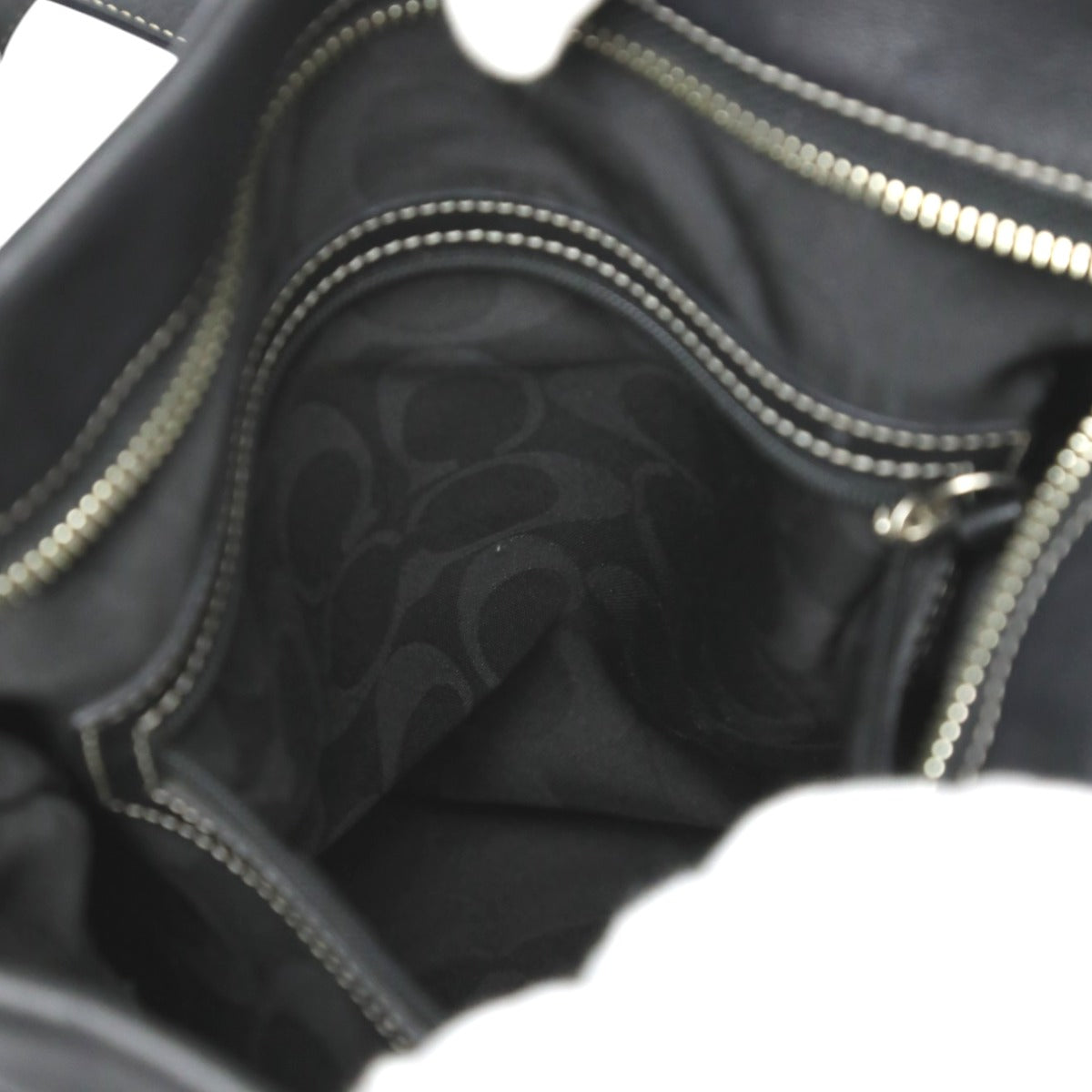 コーチ COACH ショルダーバッグ
斜めかけバッグ 肩掛け レザー 1415 ブラック 【SS】
【中古】