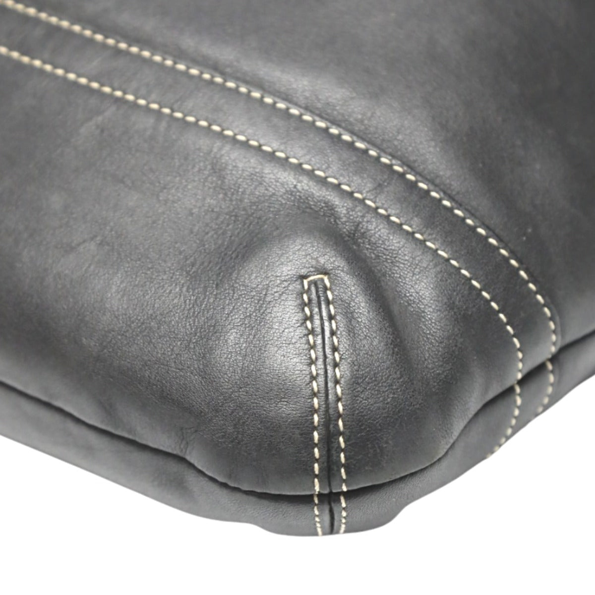 コーチ COACH ショルダーバッグ
斜めかけバッグ 肩掛け レザー 1415 ブラック 【SS】
【中古】