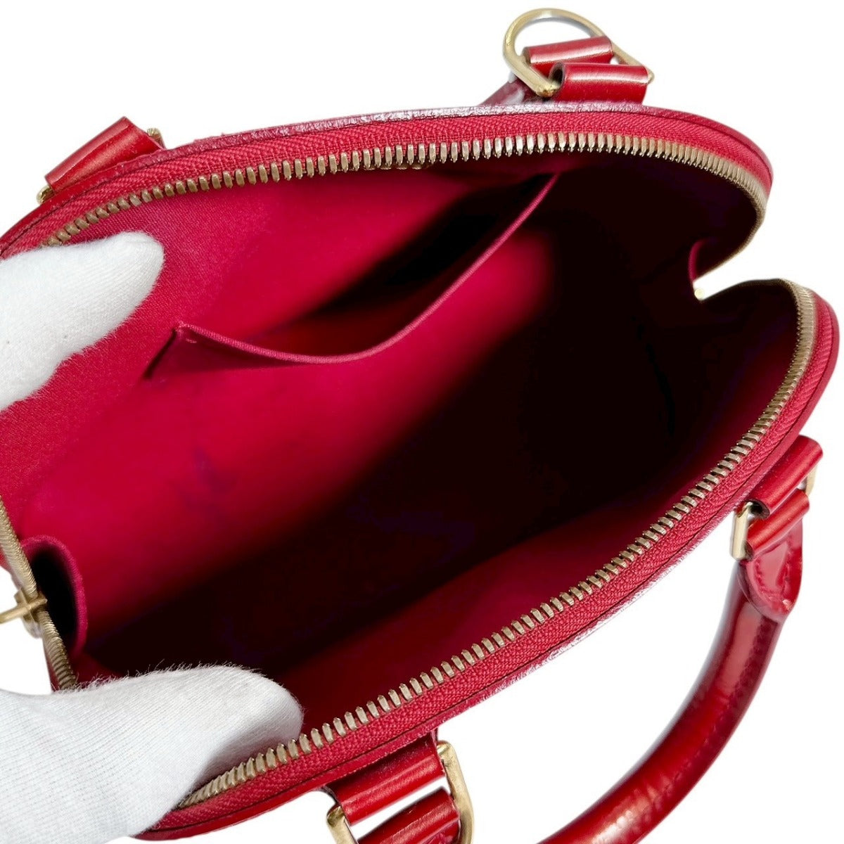 ルイヴィトン LOUIS VUITTON ハンドバッグ
2WAYバッグ モノグラム アルマBB モノグラムヴェルニ M91606 ポムダムール LV
【SS】
【中古】