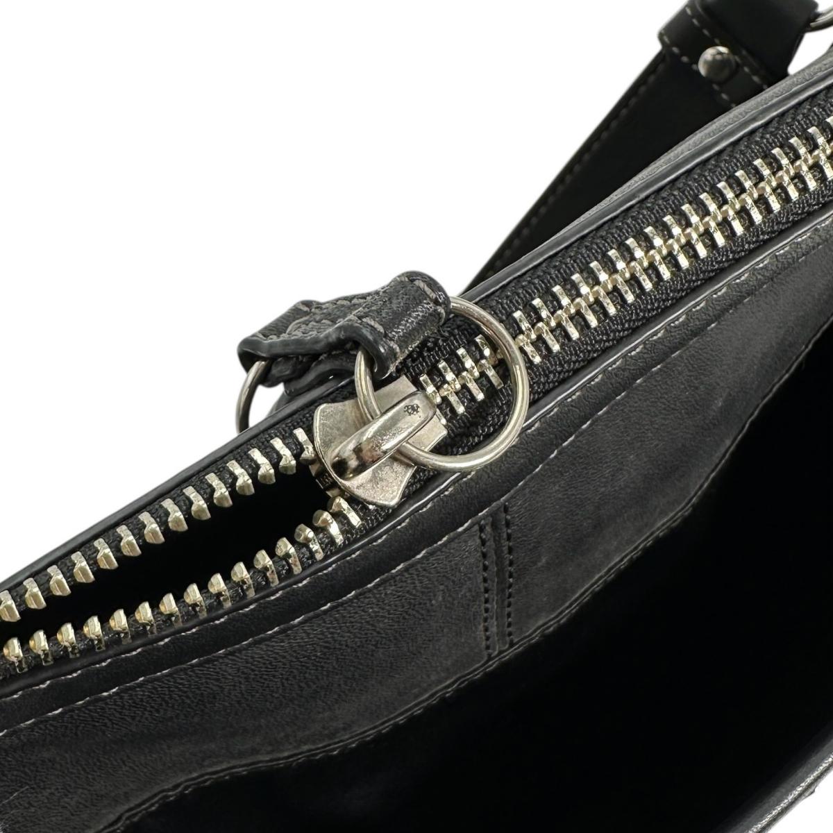 コーチ COACH ショルダーバッグ
斜めがけ レザー F19726 ブラック 【SS】
【中古】