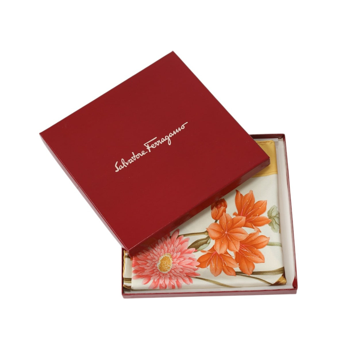 サルヴァトーレフェラガモ Salvatore Ferragamo スカーフ
スカーフ シルク100% 虎×花 シルク イエロー 【SS】
【中古】