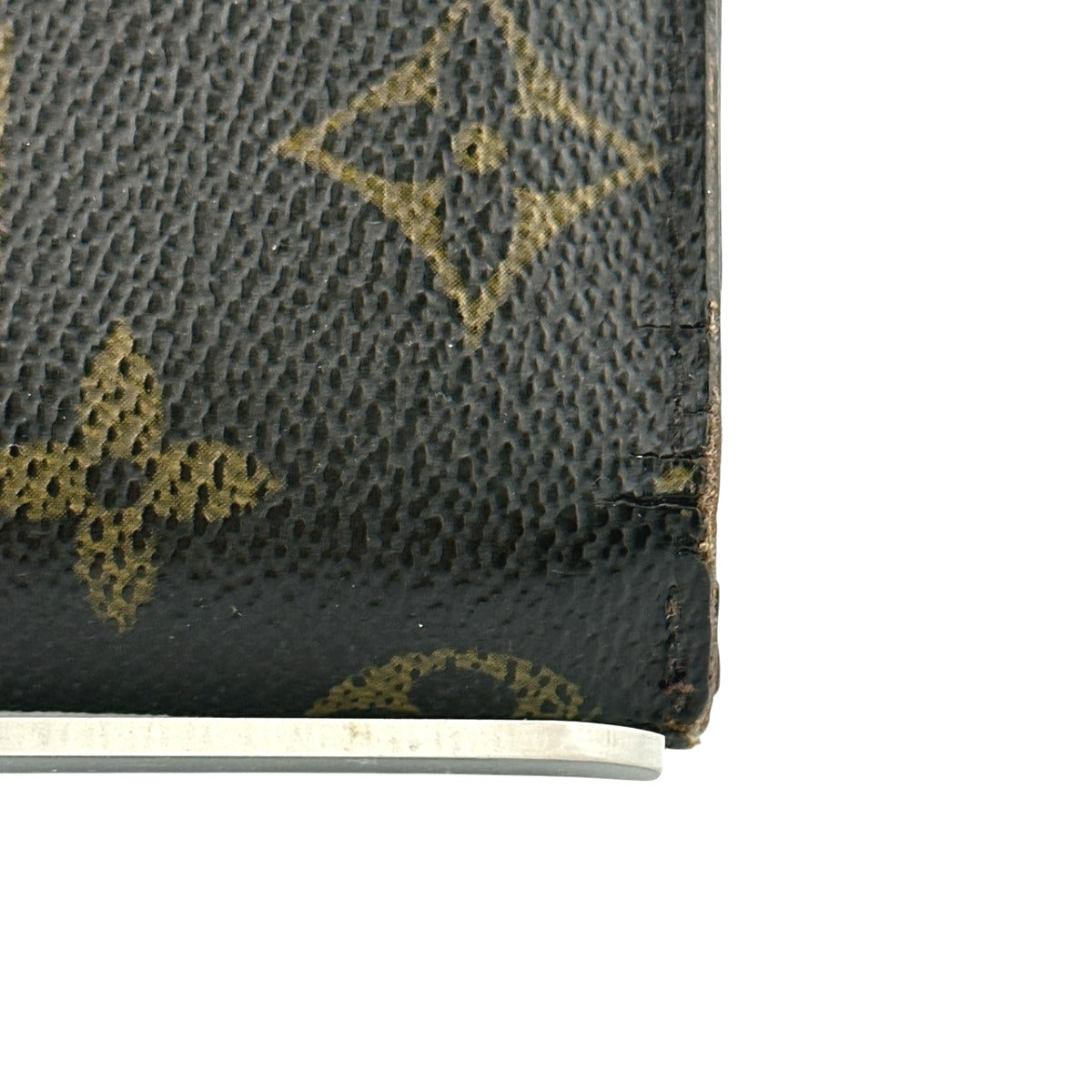 ルイヴィトン LOUIS VUITTON 二つ折り財布
カード用ポケットファスナー付 モノグラム コンパクトジップ モノグラムキャンバス M61667 ブラウン LV
【SS】
【中古】