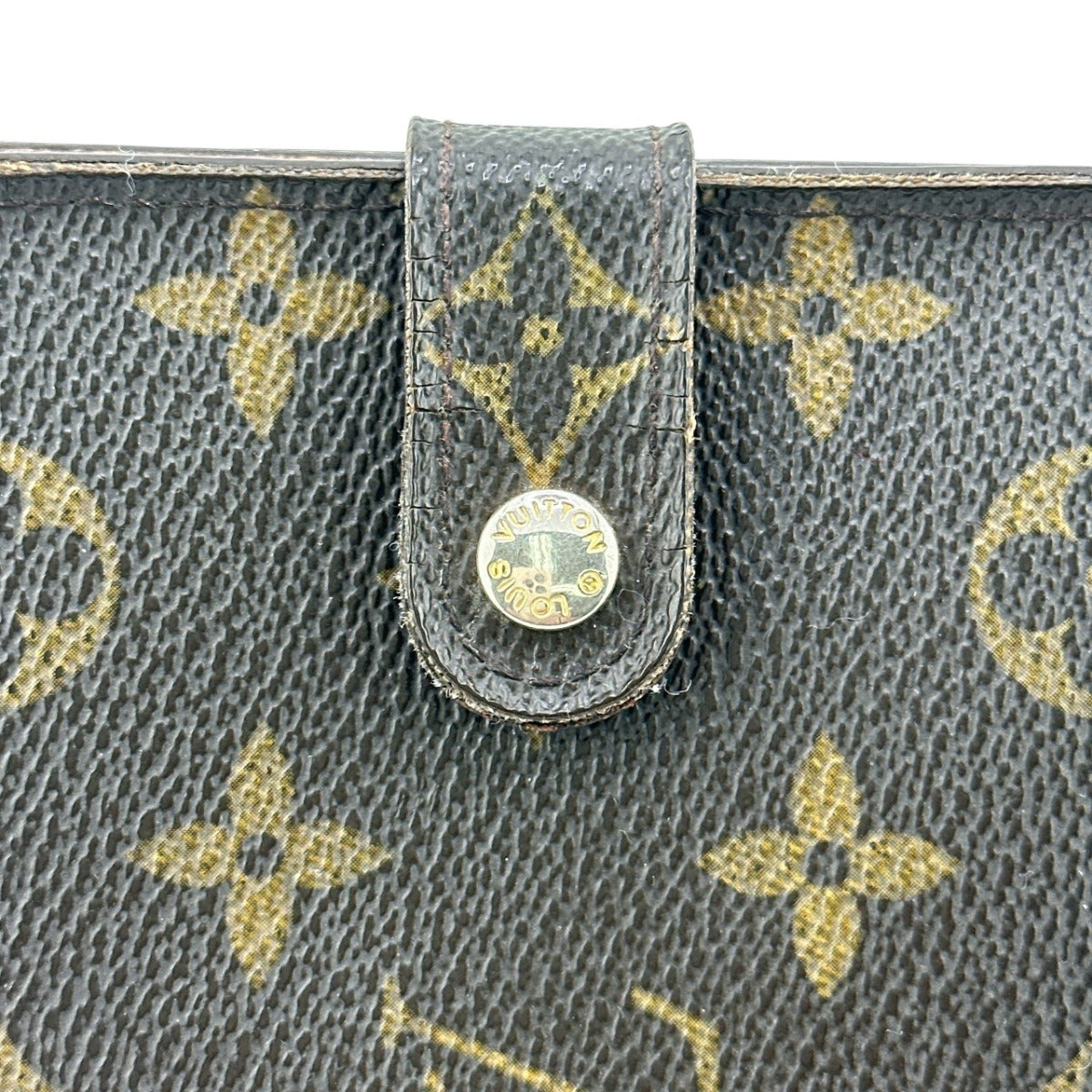 ルイヴィトン LOUIS VUITTON 二つ折り財布
カード用ポケットファスナー付 モノグラム コンパクトジップ モノグラムキャンバス M61667 ブラウン LV
【SS】
【中古】