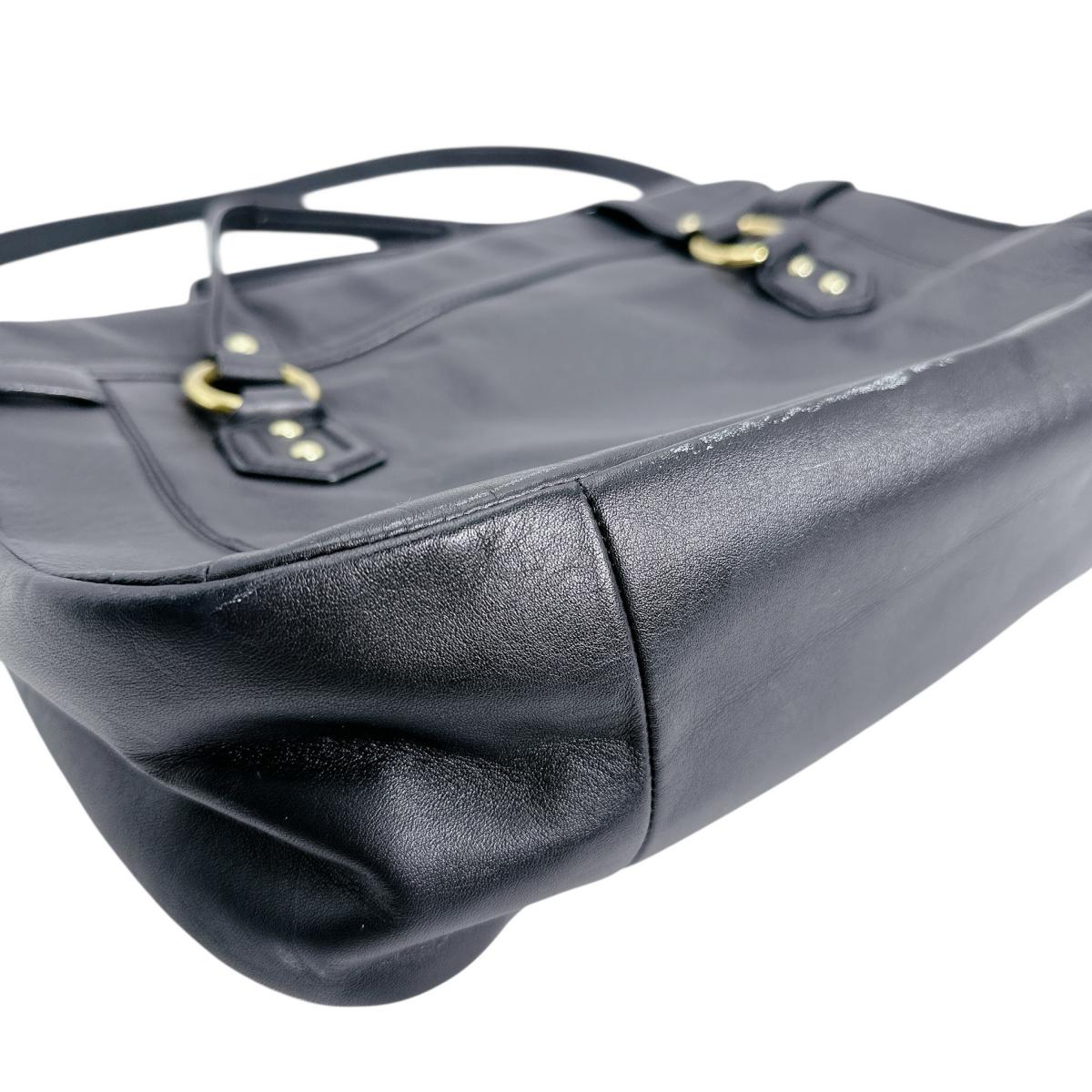 コーチ COACH ショルダーバッグ
2wayショルダー オールレザー マグネット式フラップ レザー F26127 ブラック 【SS】
【中古】