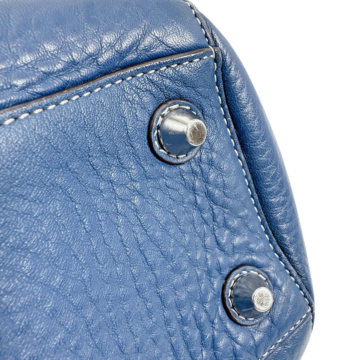 コーチ COACH トートバッグ
ハンドバッグ キャリーオール ペブル レザー E0982-F13087 ブルー 【SS】
【中古】