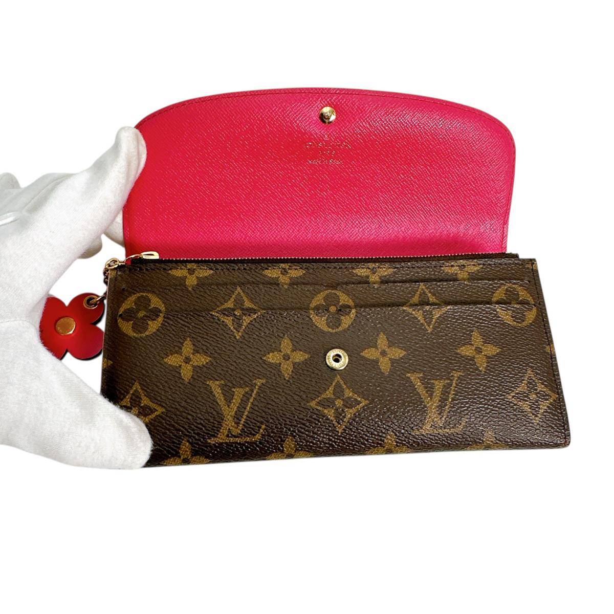 ルイヴィトン LOUIS VUITTON 長財布
長財布 モノグラム ポルトフォイユ・エミリー モノグラムキャンバス M64202 ブラウン LV
【SS】
【中古】