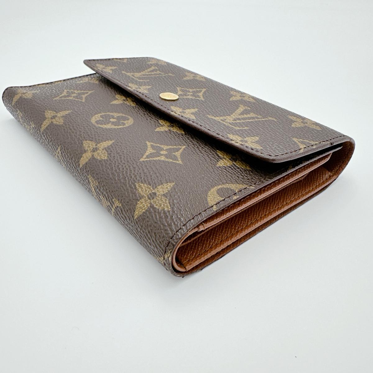 ルイヴィトン LOUIS VUITTON 三つ折り財布
三つ折り財布 モノグラム ポルトトレゾー・エチュイ モノグラムキャンバス M61202 ブラウン LV
【SS】
【中古】