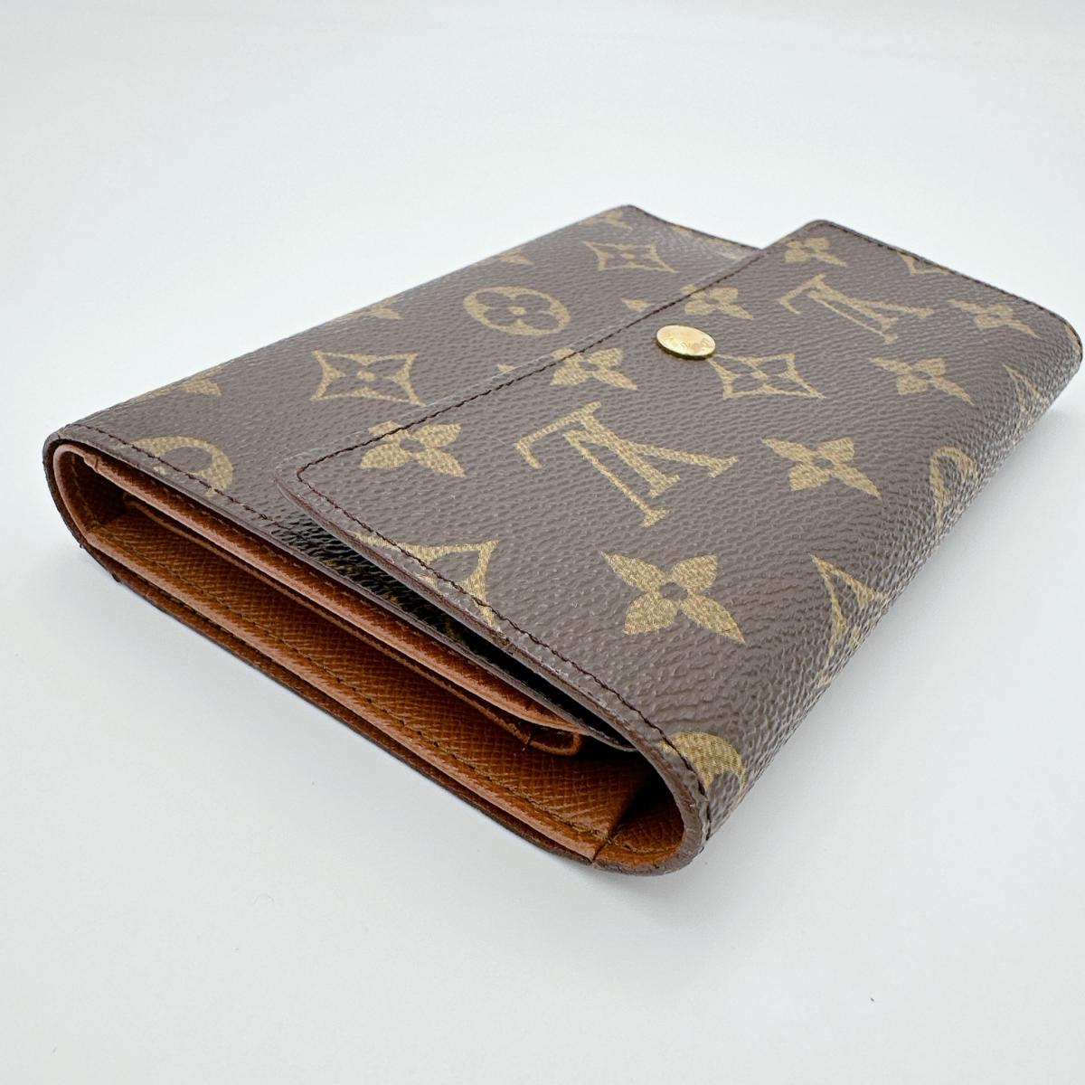 ルイヴィトン LOUIS VUITTON 三つ折り財布
三つ折り財布 モノグラム ポルトトレゾー・エチュイ モノグラムキャンバス M61202 ブラウン LV
【SS】
【中古】