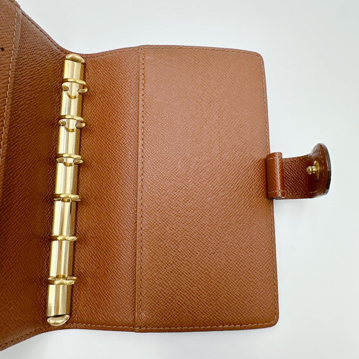 ルイヴィトン LOUIS VUITTON 手帳カバー
手帳ケース モノグラム アジェンダPM モノグラムキャンバス R20005 ブラウン LV
【SS】
【中古】
