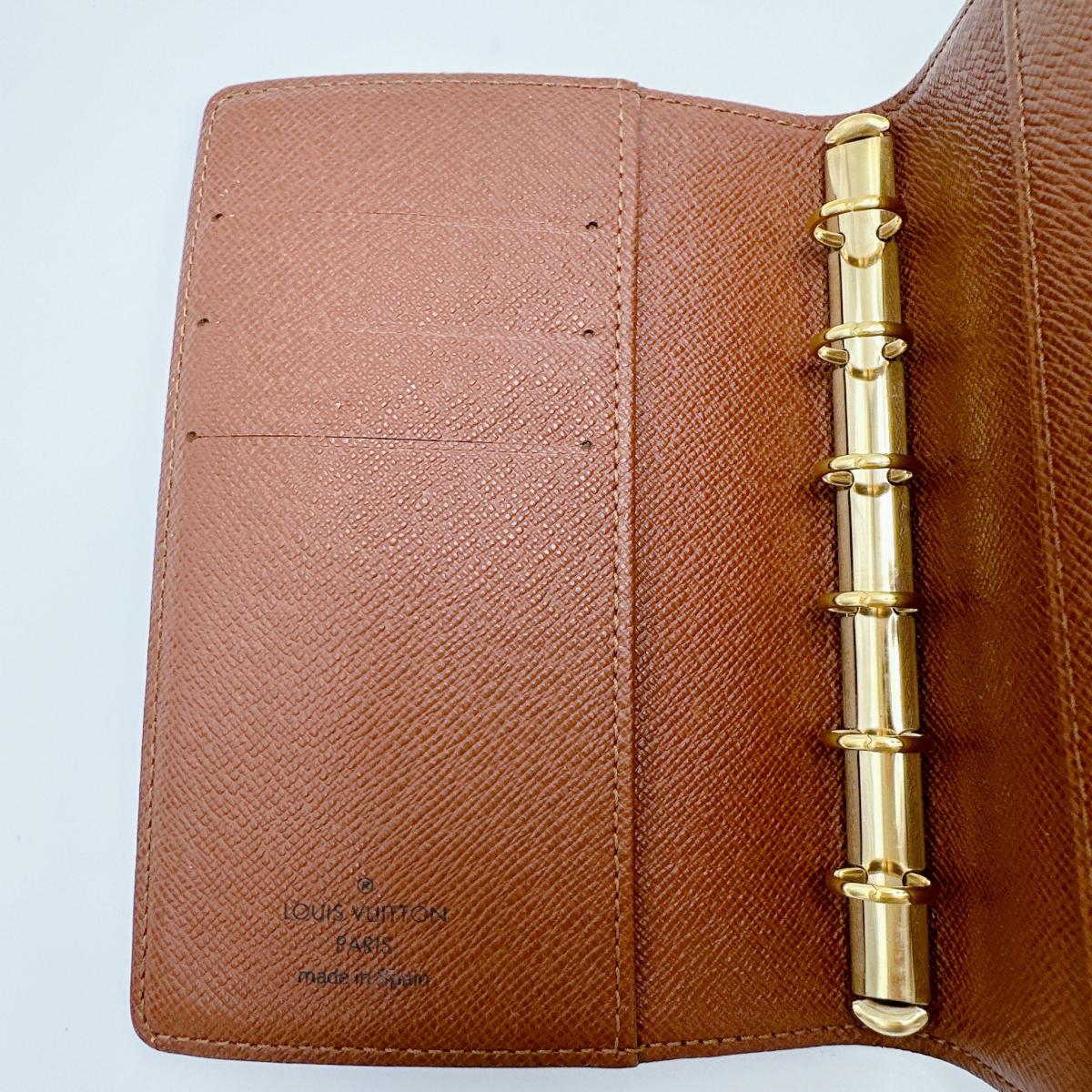 ルイヴィトン LOUIS VUITTON 手帳カバー
手帳ケース モノグラム アジェンダPM モノグラムキャンバス R20005 ブラウン LV
【SS】
【中古】