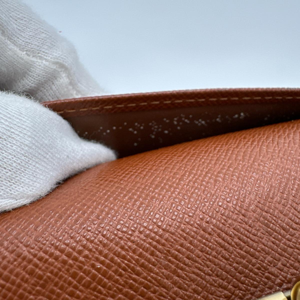 ルイヴィトン LOUIS VUITTON 手帳カバー
手帳ケース モノグラム アジェンダPM モノグラムキャンバス R20005 ブラウン LV
【SS】
【中古】