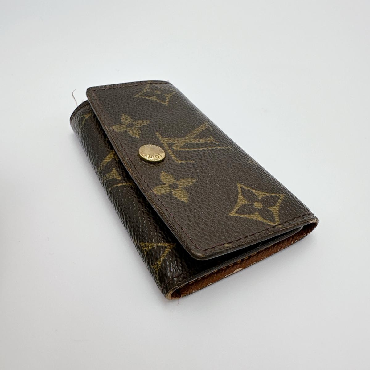 ルイヴィトン LOUIS VUITTON キーケース
4本用キーケース モノグラム ミュルティクレ4 モノグラムキャンバス M62631 ブラウン LV
【SS】
【中古】