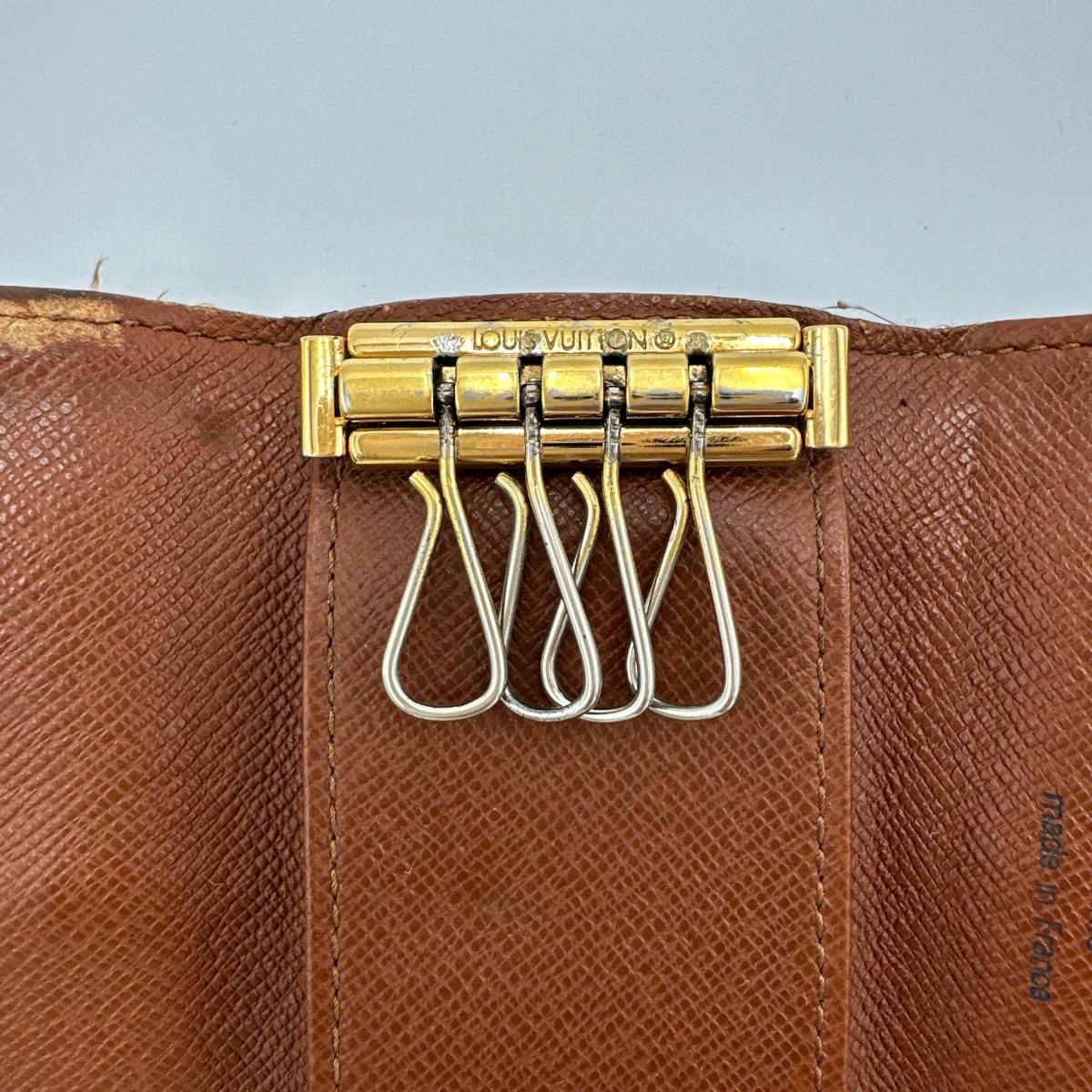 ルイヴィトン LOUIS VUITTON キーケース
4本用キーケース モノグラム ミュルティクレ4 モノグラムキャンバス M62631 ブラウン LV
【SS】
【中古】