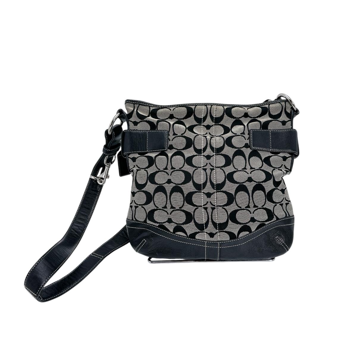 コーチ COACH ショルダーバッグ
ショルダーバッグ シグネチャー 斜め掛け レザー K05M-3574 ブラック 【SS】
【中古】