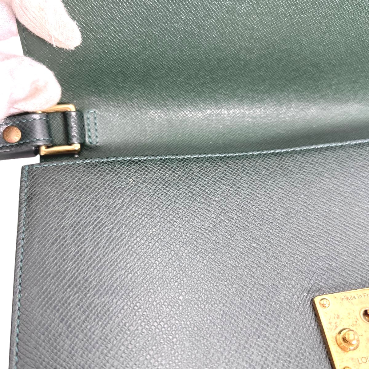 ルイヴィトン LOUIS VUITTON セカンドバッグ
セカンドバッグ タイガ ポシェットクラド タイガ M30194 エピセア LV
【SS】
【中古】