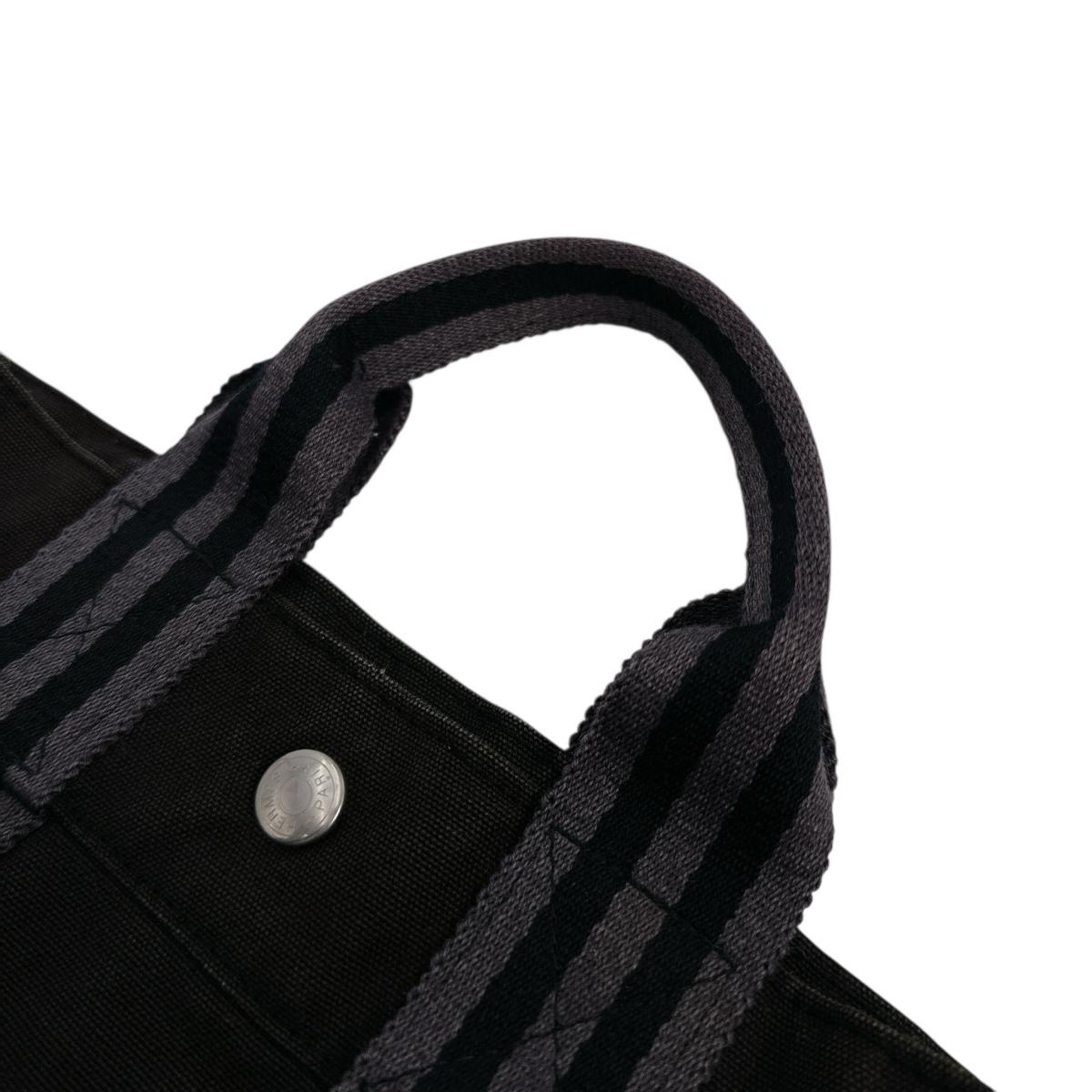 エルメス HERMES トートバッグ
ハンドバッグ キャンバス フールトゥPM コットン ブラック 【SS】
【中古】