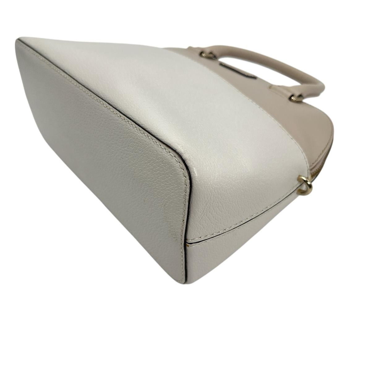 ケイトスペード Kate Spade ハンドバッグ
2WAYバッグ ハンドバッグ レザー ベージュ 【SS】
【中古】