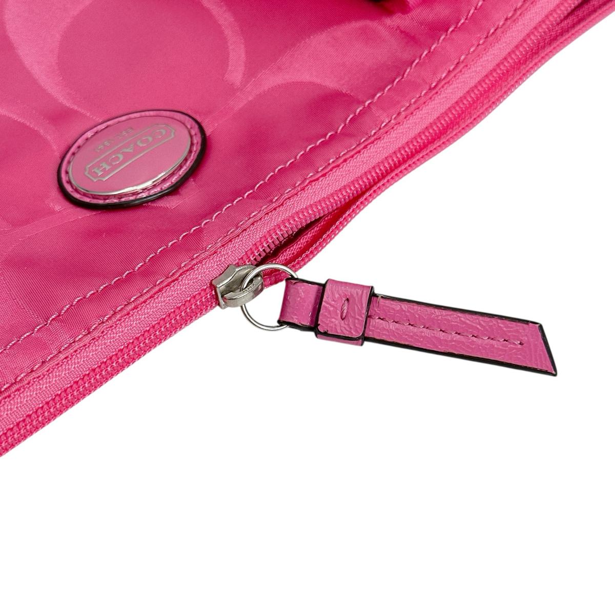 コーチ COACH トートバッグ
トートバッグ シグネチャー ナイロン ピンク 【SS】
【中古】