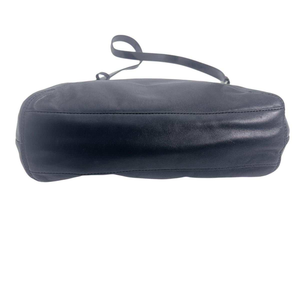 コーチ COACH ショルダーバッグ
ショルダーバック 斜め掛け 肩掛け レザー E1273-F19580 ブラック 【SS】
【中古】