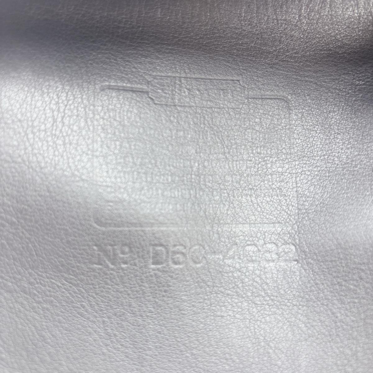 コーチ COACH トートバッグ
ハンドバッグ A4 ヴィンテージ オールドコーチ レザー D6C-4082 ブラック 【SS】
【中古】