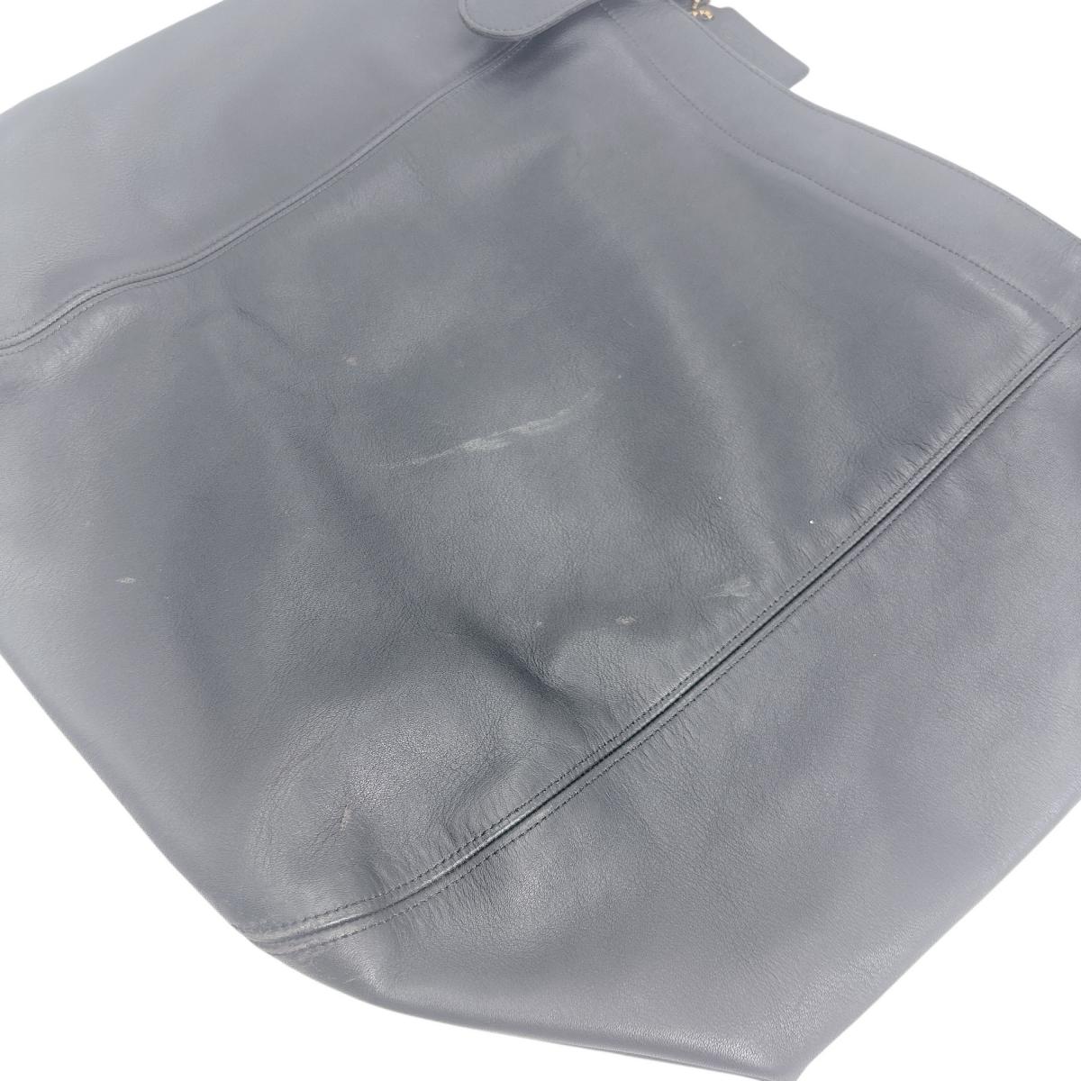 コーチ COACH トートバッグ
ハンドバッグ A4 ヴィンテージ オールドコーチ レザー D6C-4082 ブラック 【SS】
【中古】