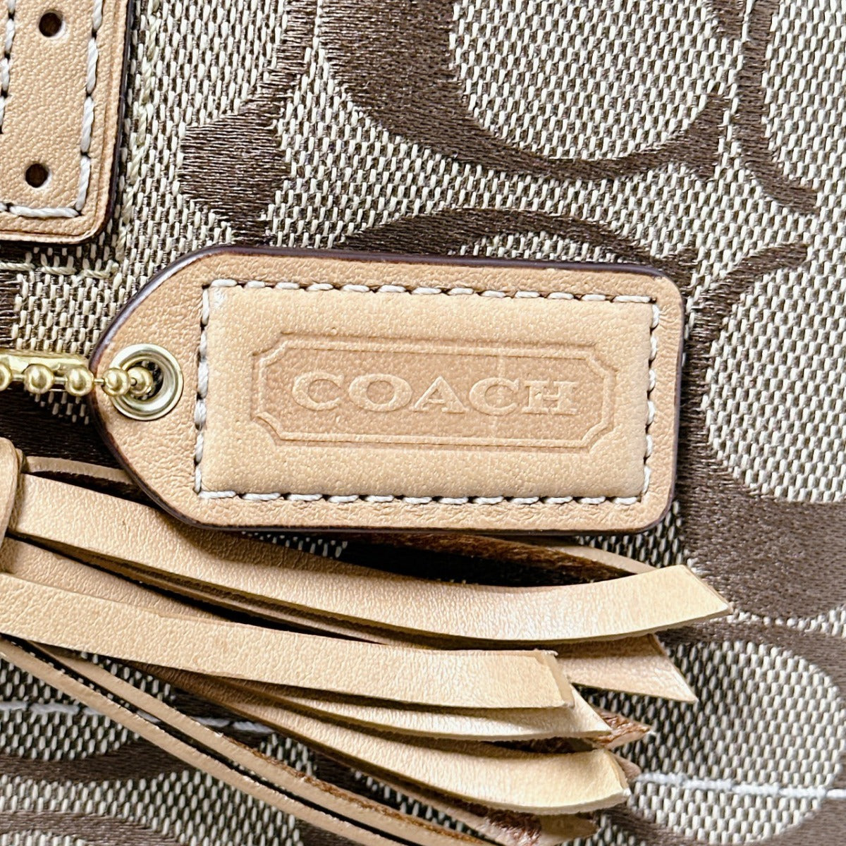 コーチ COACH ハンドバッグ
ハンドバッグ キャリオール ハンプトンズシグネチャー キャンバス G1073-F10507 カーキ×ブラウン 【SS】
【中古】
