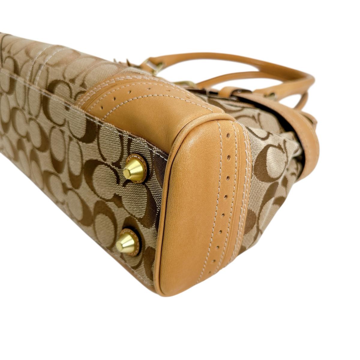 コーチ COACH ハンドバッグ
ハンドバッグ キャリオール ハンプトンズシグネチャー キャンバス G1073-F10507 カーキ×ブラウン 【SS】
【中古】