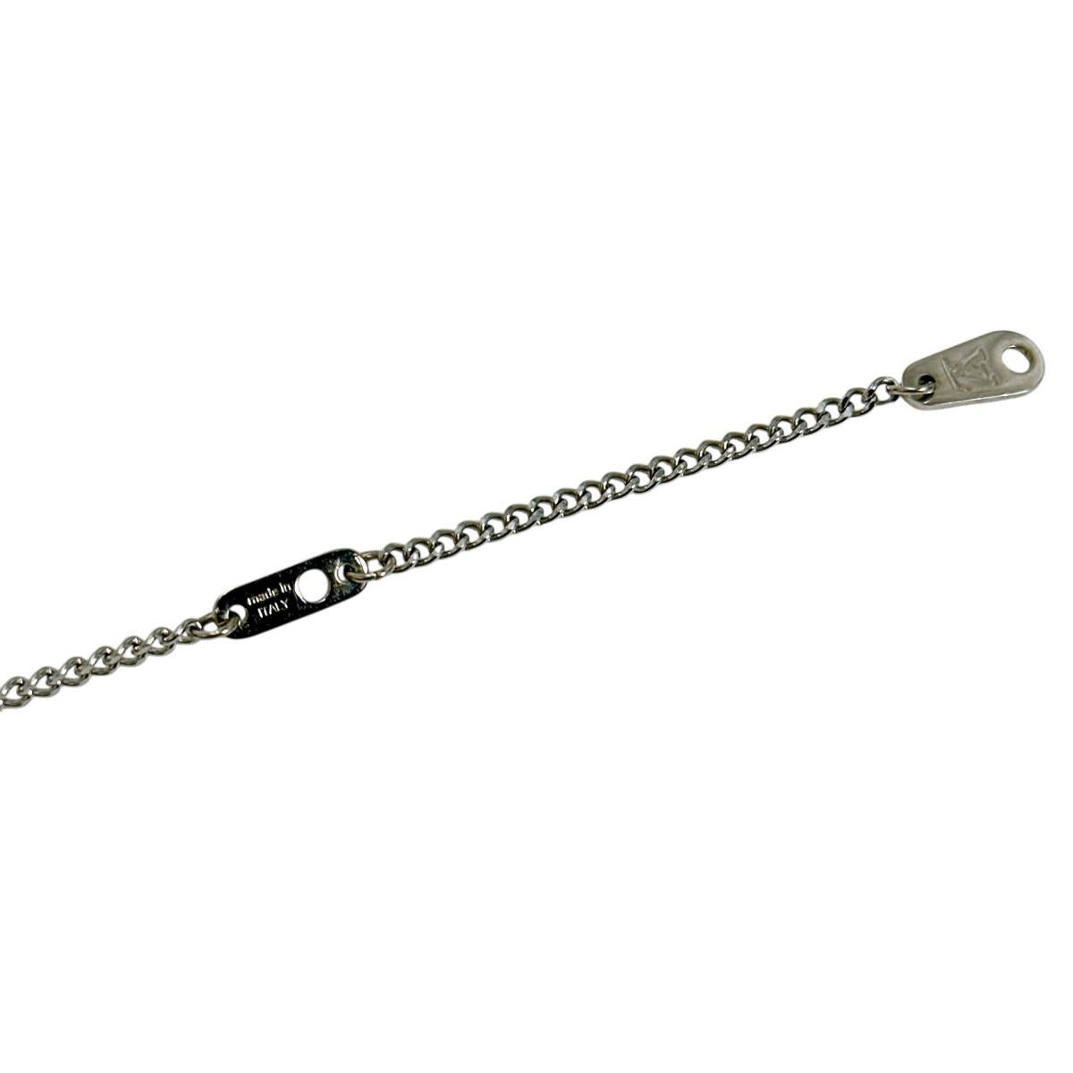 ルイヴィトン LOUIS VUITTON ネックレス
アクセサリー コリエ・LV アワード 真鍮 M00911 シルバー LV
【SS】
【中古】