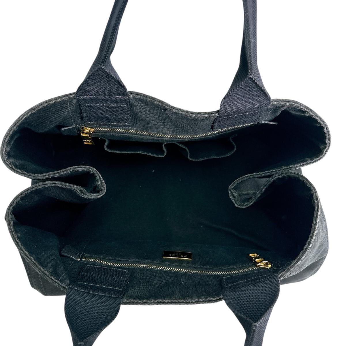 プラダ PRADA トートバッグ
Lサイズ カナパGM キャンバス IBG642 ブラック 【SS】
【中古】