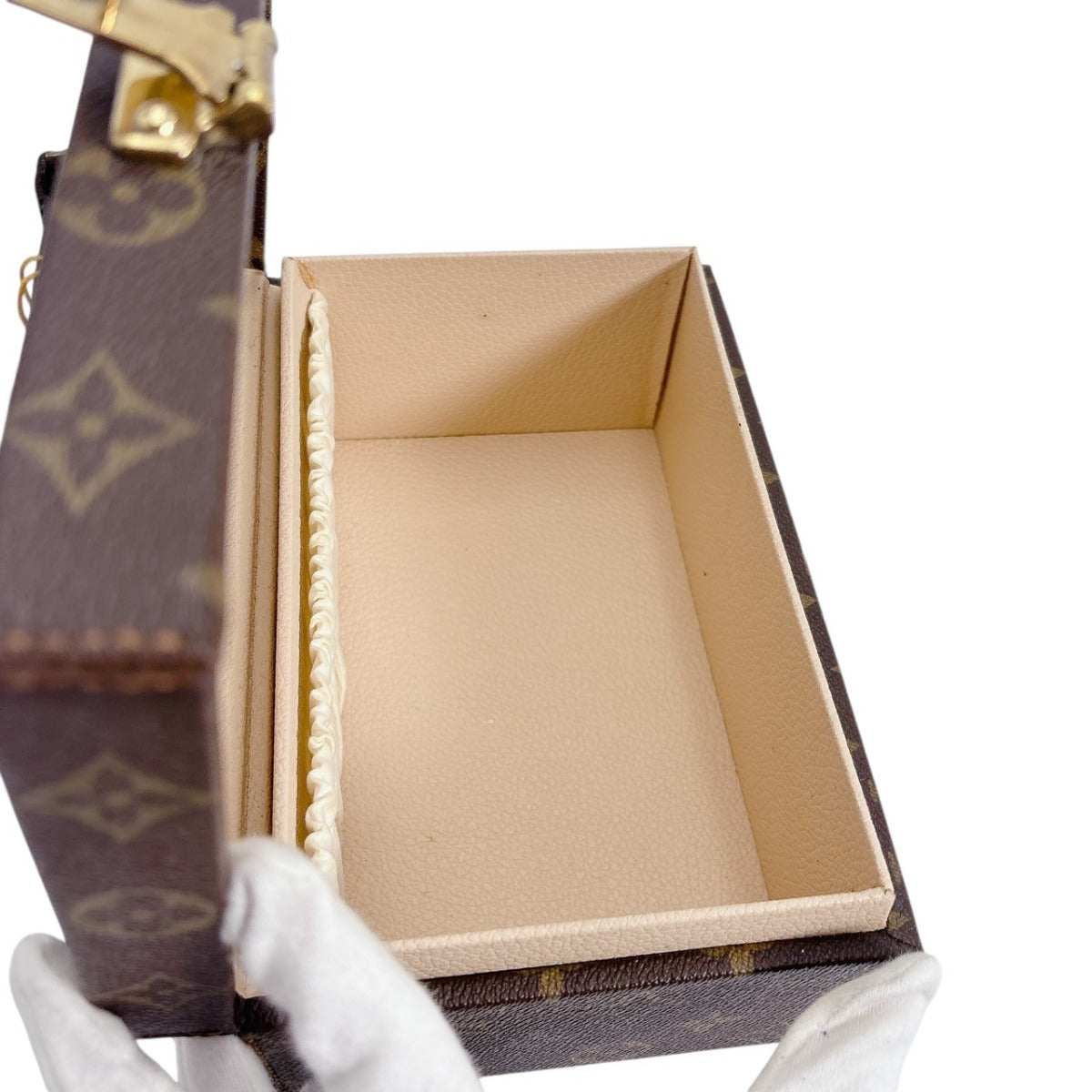 ルイヴィトン LOUIS VUITTON その他小物
ミニトランク ヴィンテージ ボワットアトゥー モノグラムキャンバス M47236 ブラウン LV
【SS】
【中古】