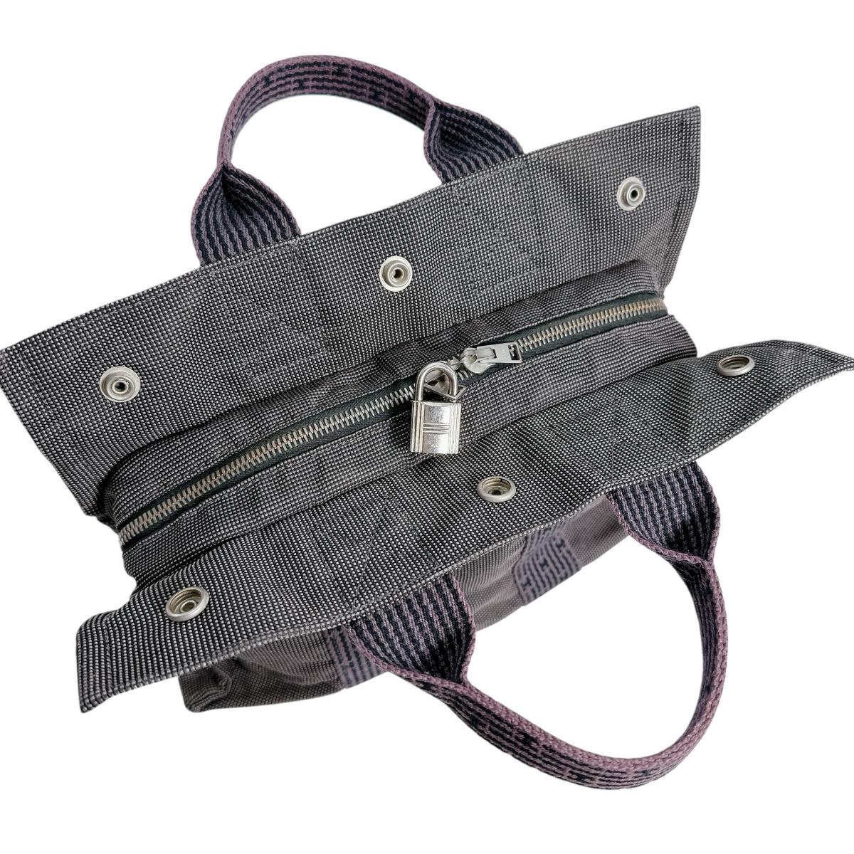 エルメス HERMES トートバッグ
ビジネスバッグ エールラインPM キャンバス グレー 【SS】
【中古】
