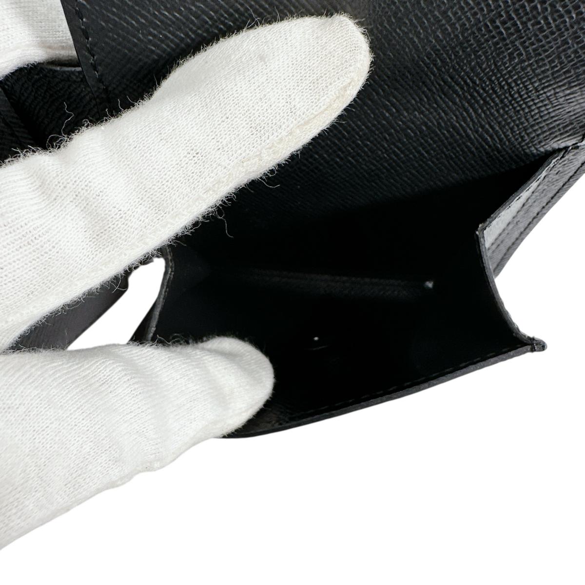 ルイヴィトン LOUIS VUITTON 二つ折り財布
財布 ダミエグラフィット ポルトフォイユ・マルコ ダミエグラフィットキャンバス N62664 ブラック LV
【SS】
【中古】