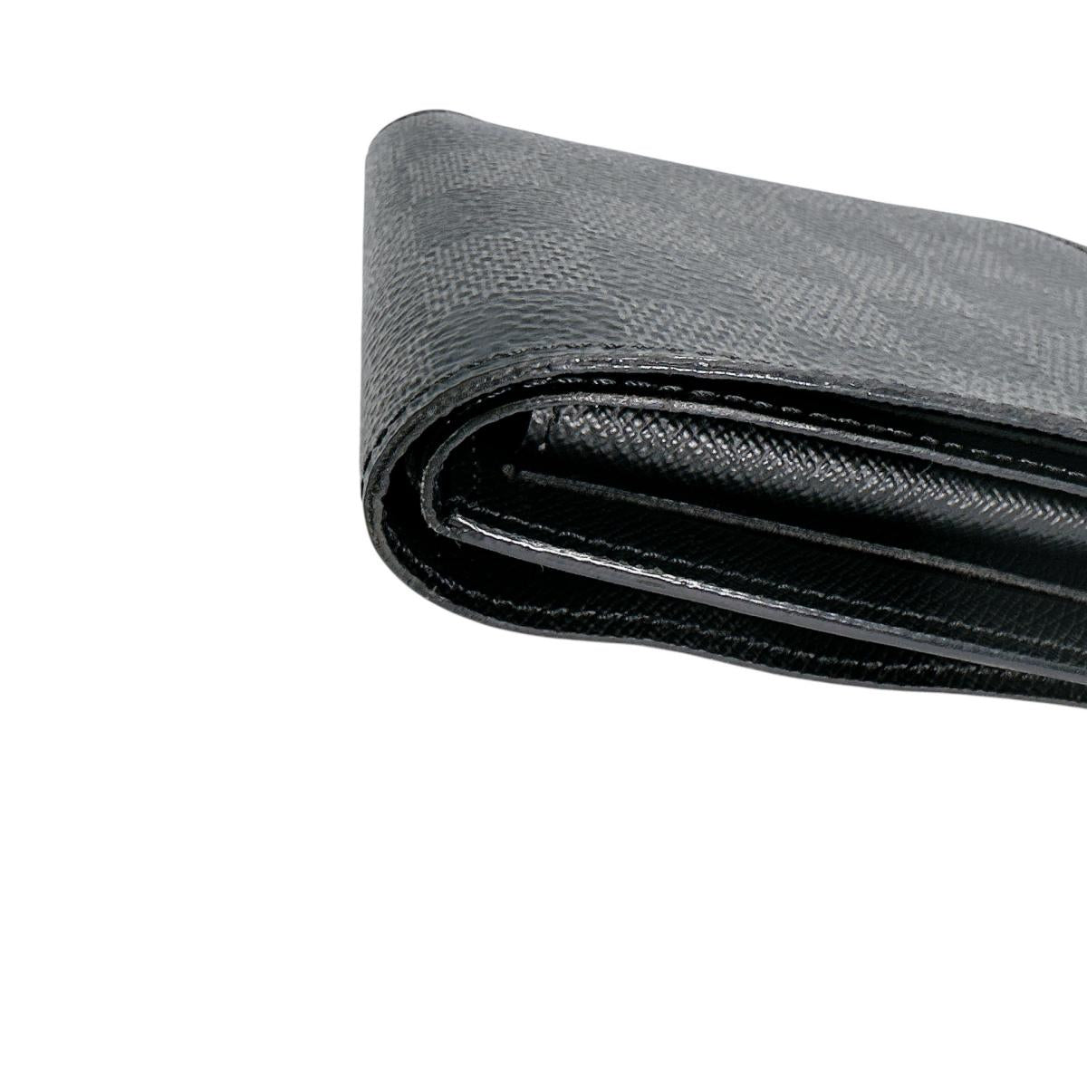 ルイヴィトン LOUIS VUITTON 二つ折り財布
財布 ダミエグラフィット ポルトフォイユ・マルコ ダミエグラフィットキャンバス N62664 ブラック LV
【SS】
【中古】