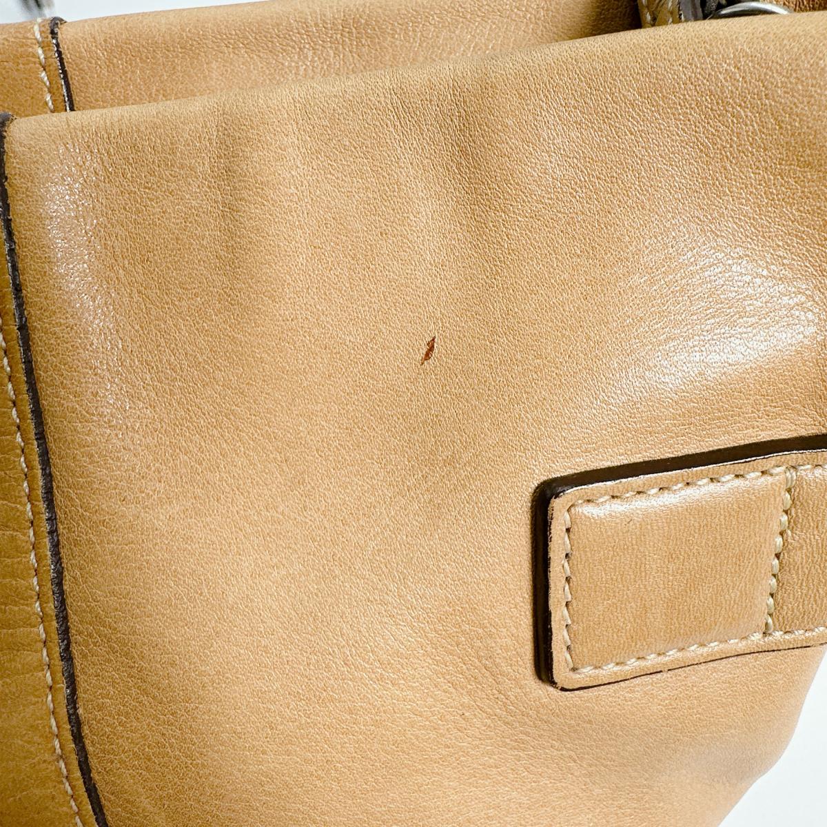 コーチ COACH ショルダーバッグ
斜めがけ 無地 ロングショルダー レザー J05S-3594 ブラウン 【SS】
【中古】