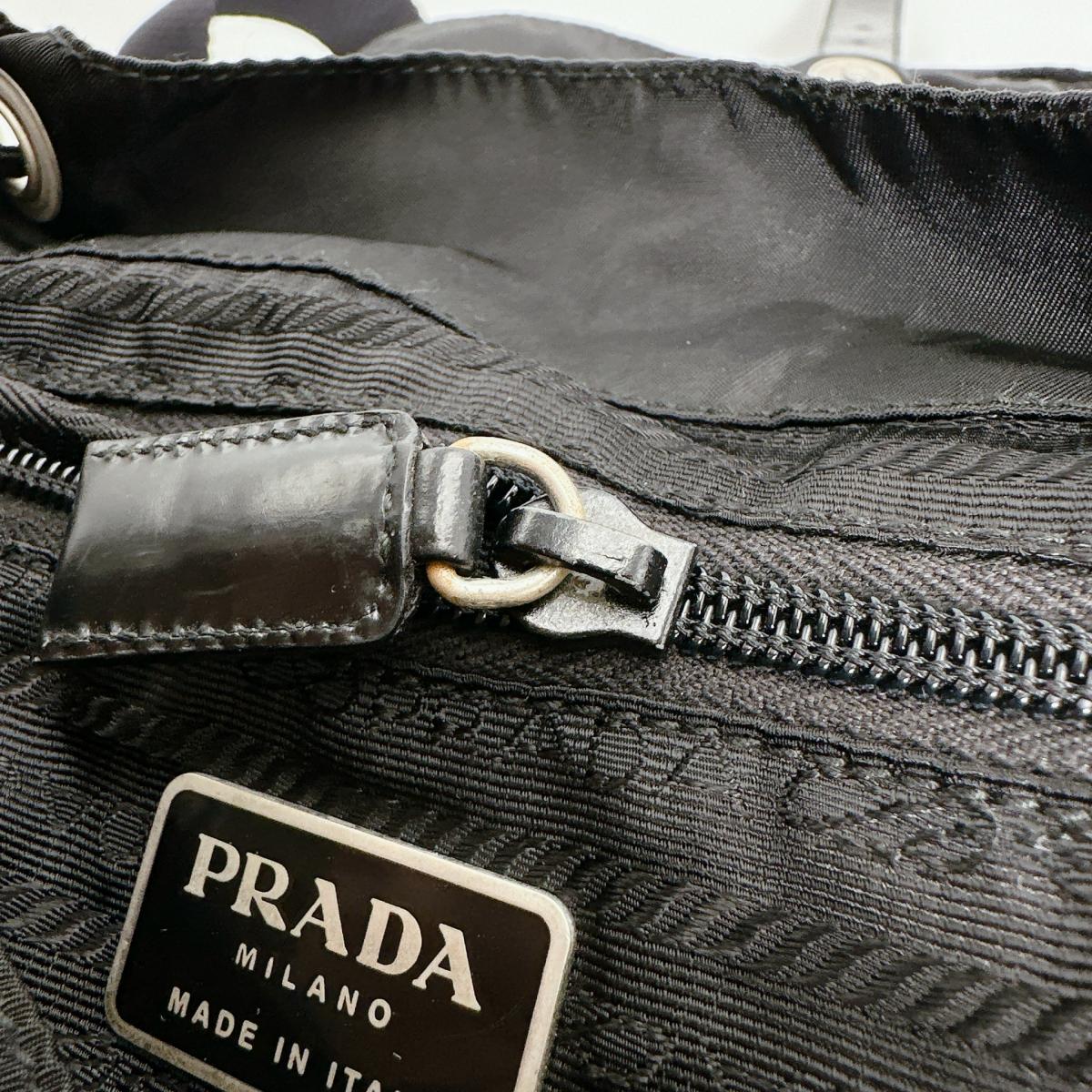 プラダ PRADA リュック・デイパック
リュック トライアングルロゴ バックパック ナイロン ブラック 【SS】
【中古】