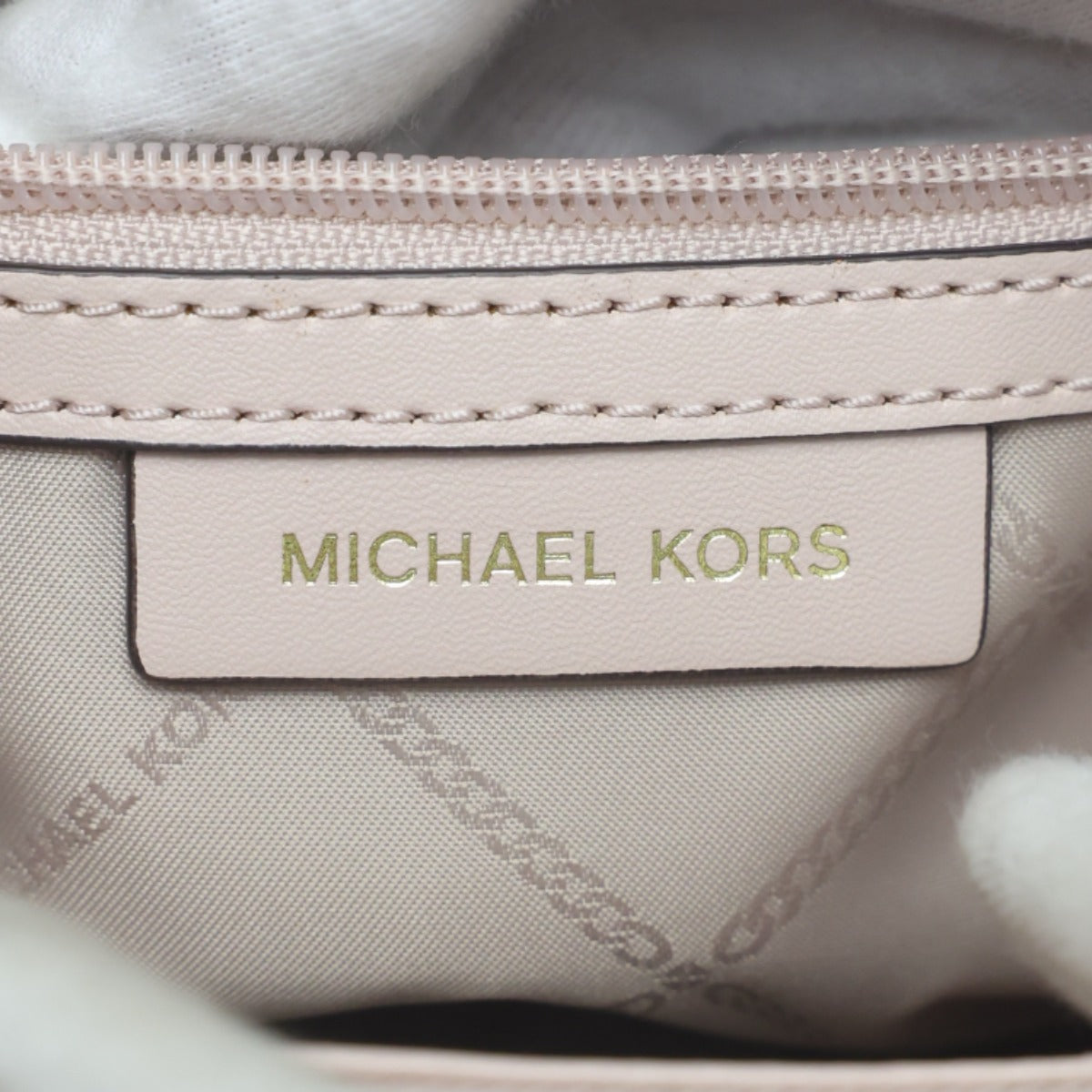 マイケルコース Michael Kors ハンドバッグ
2WAYバッグ キルティング ショルダーバッグ レザー 30FIGUSS6L ピンクベージュ 【SS】
【中古】