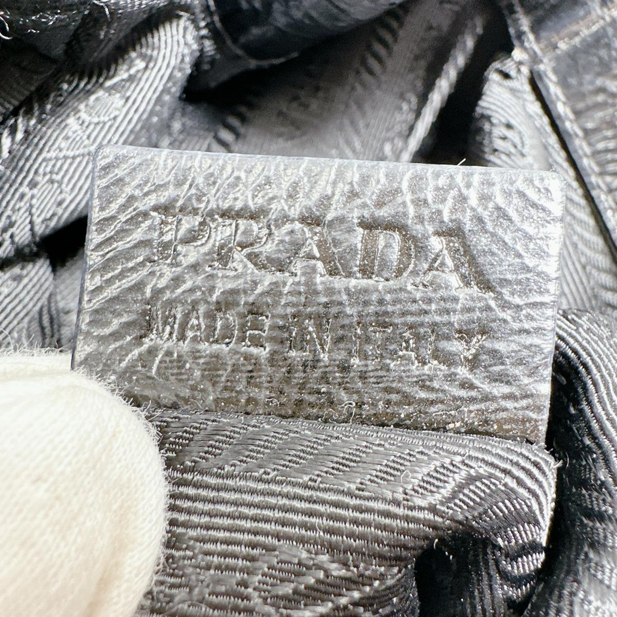 プラダ PRADA トートバッグ
ショルダーバッグ エナメル A4対応 パテントレザー ブラック 【SS】
【中古】