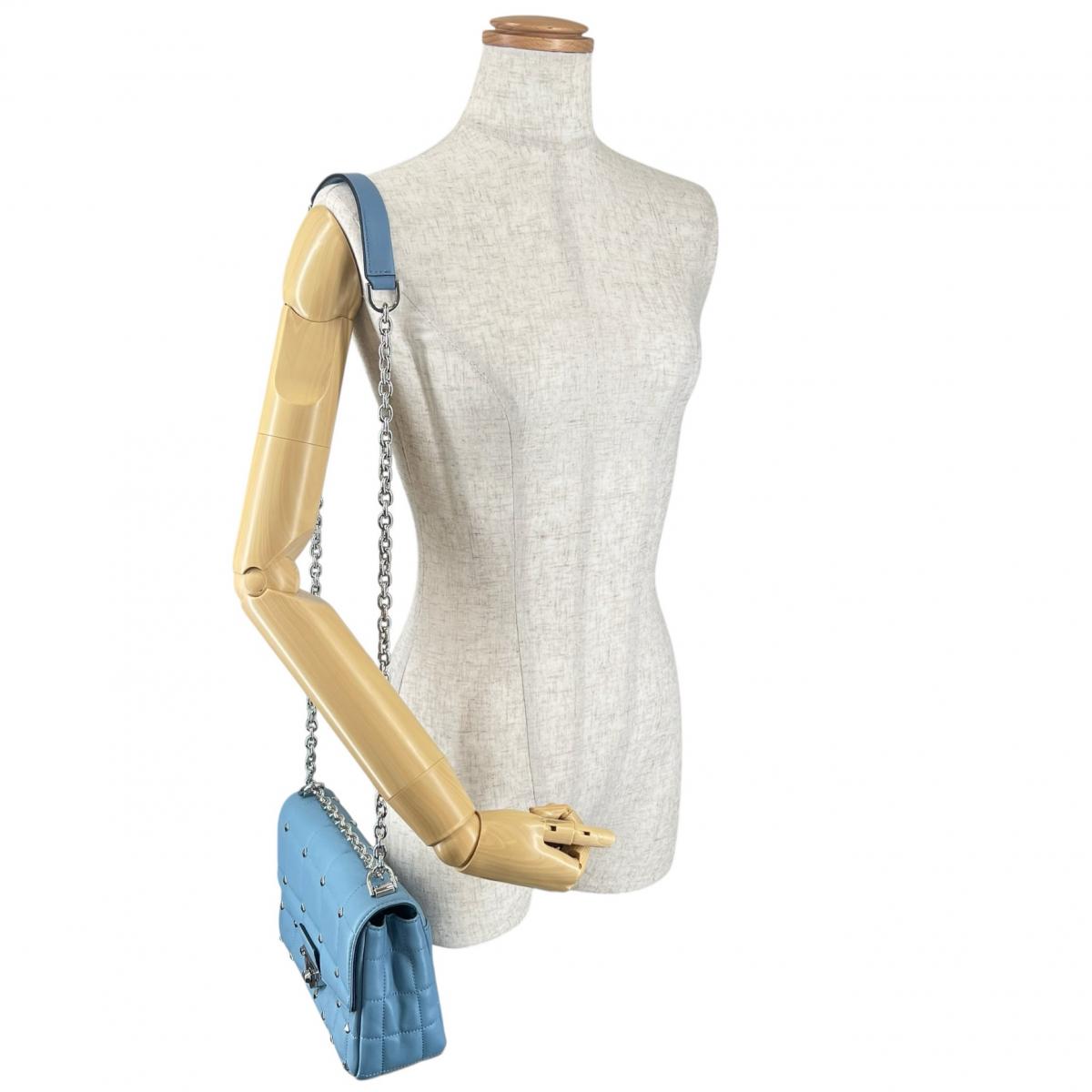 マイケルコース Michael Kors ショルダーバッグ
チェーンショルダー SOHO レザー 30T1S1SL7Y ブルー 【SS】
【中古】