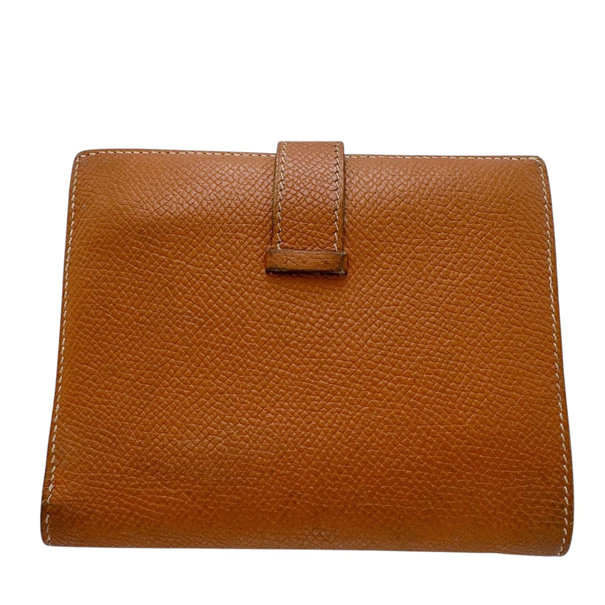 エルメス HERMES 二つ折り財布
2つ折り財布 SV金具 ベアンコンパクト ブラウン 【SS】
【中古】