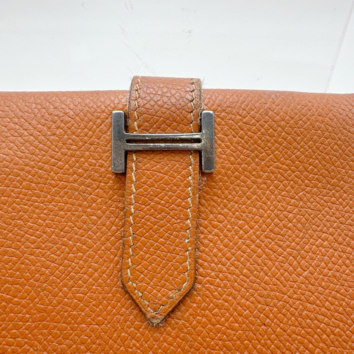 エルメス HERMES 二つ折り財布
2つ折り財布 SV金具 ベアンコンパクト ブラウン 【SS】
【中古】