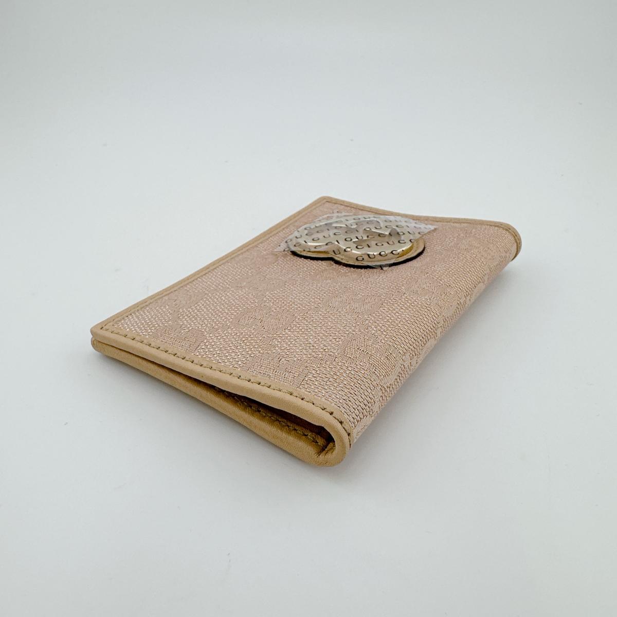 グッチ GUCCI 名刺入れ
名刺入れ WGキャンバス キャンバス 251848 ピンク 【SS】