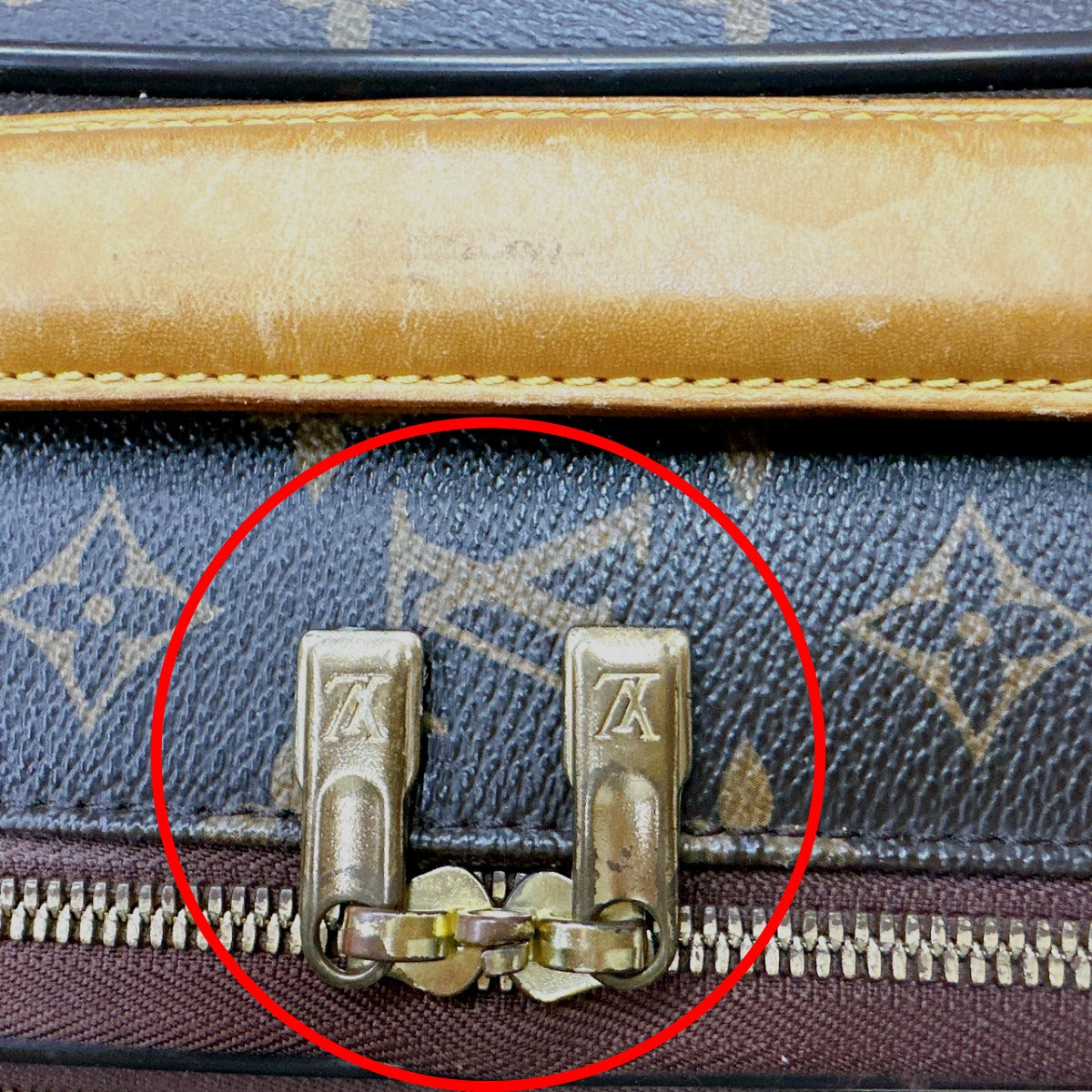 ルイヴィトン LOUIS VUITTON キャリーバッグ
キャリーバッグ モノグラム ベガス55 モノグラムキャンバス M23241 ブラウン LV
【SS】
【中古】