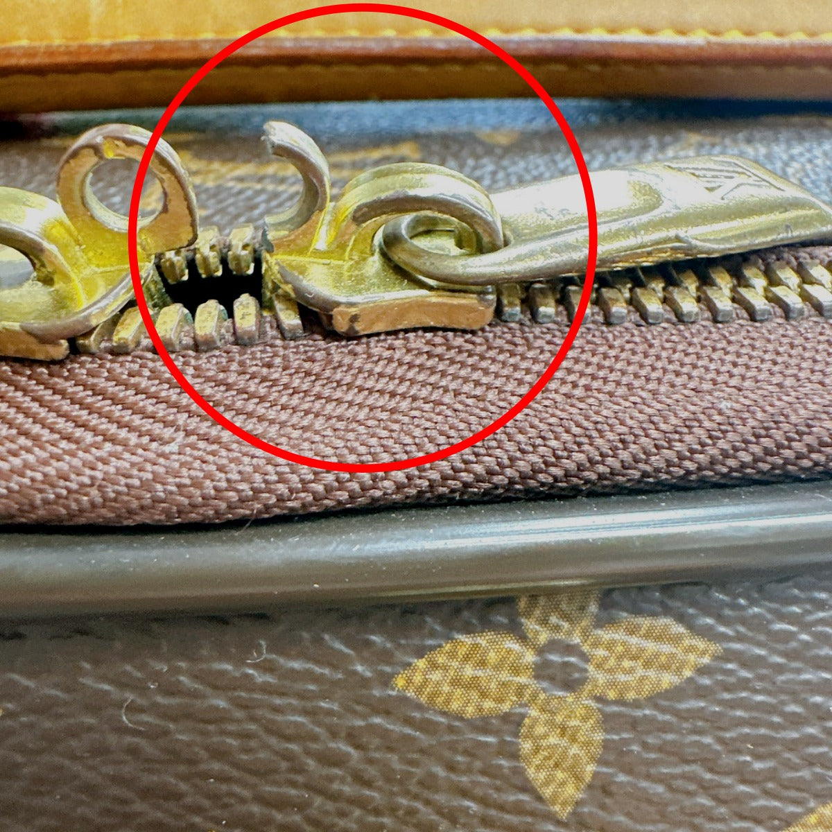 ルイヴィトン LOUIS VUITTON キャリーバッグ
キャリーバッグ モノグラム ベガス55 モノグラムキャンバス M23241 ブラウン LV
【SS】
【中古】