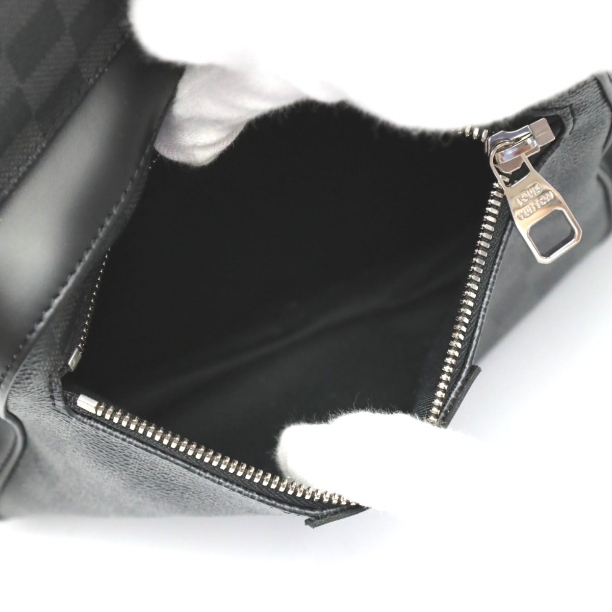 ルイヴィトン LOUIS VUITTON リュック・デイパック
ジョッシュ ダミエグラフィット バックパック ダミエグラフィットキャンバス N41473 LV
【SS】
【中古】