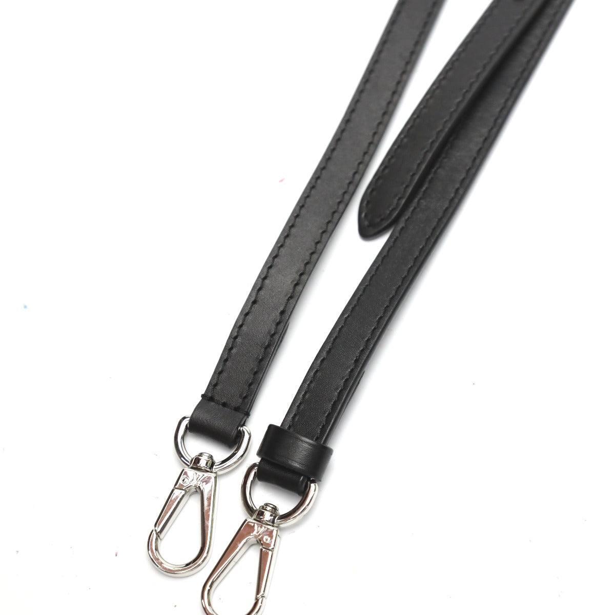 ルイヴィトン LOUIS VUITTON ショルダーストラップ
ショルダーストラップ 調節可能 ノワール LV
【SS】
【中古】