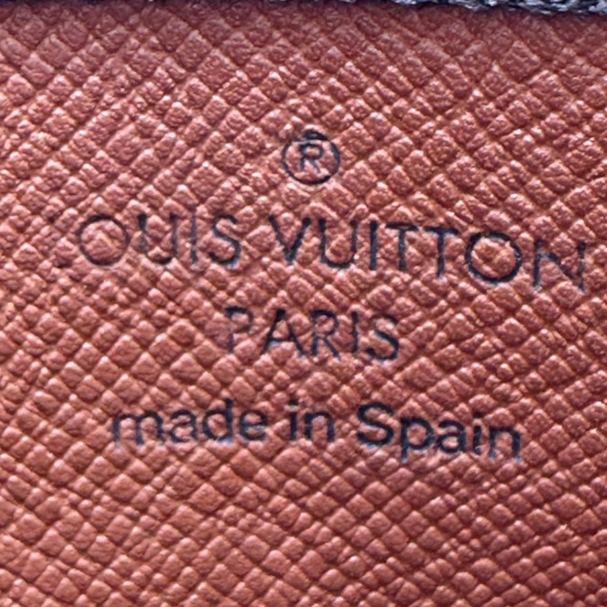ルイヴィトン LOUIS VUITTON キーケース
小銭入れ兼用キーケース モノグラム ポシェット・クレ モノグラムキャンバス M62650 ブラウン LV
【SS】
【中古】