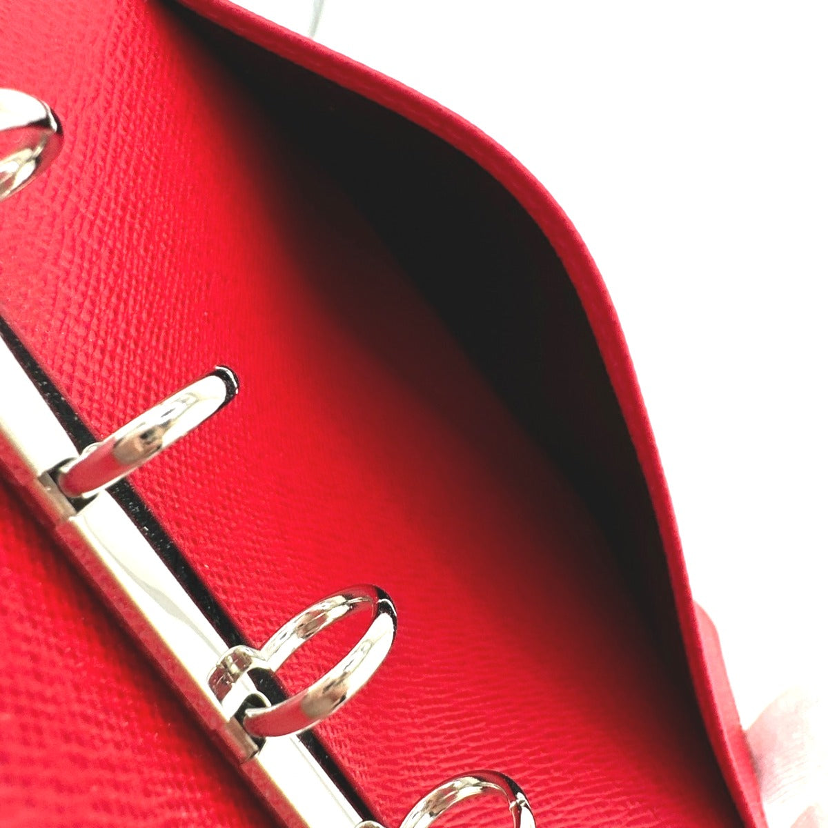 ルイヴィトン LOUIS VUITTON 手帳カバー
手帳カバー エピ アジェンダPM エピレザー R2005E レッド LV
【SS】
【中古】