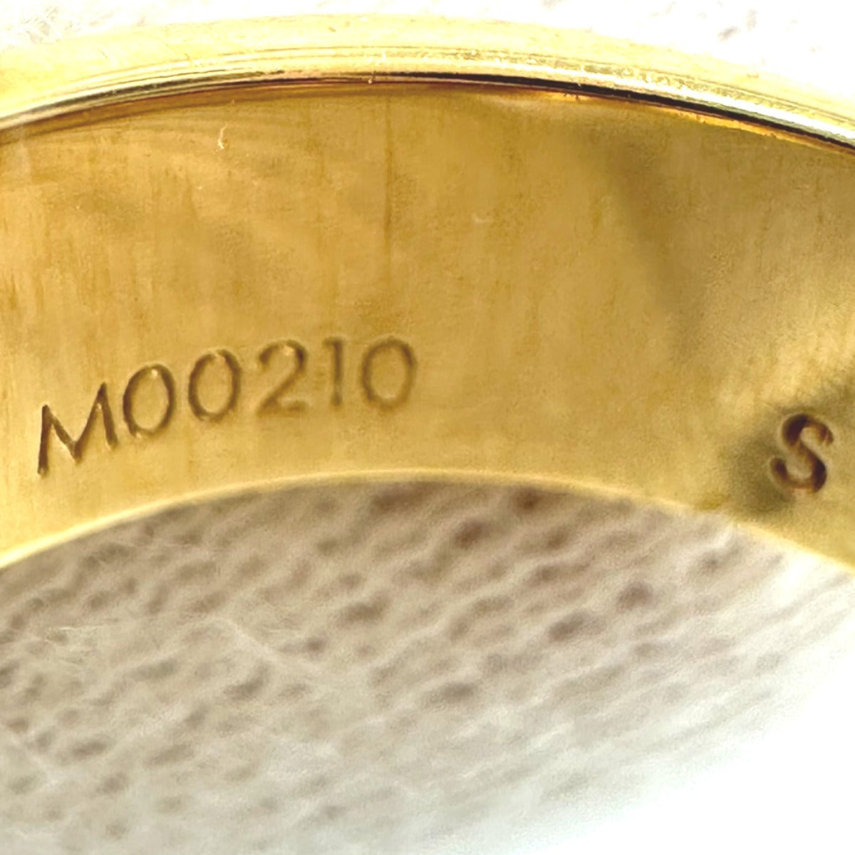 ルイヴィトン LOUIS VUITTON リング・指輪
Sサイズ GP リング・ナノグラム メタル M00210 ゴールド LV
【SS】
【中古】