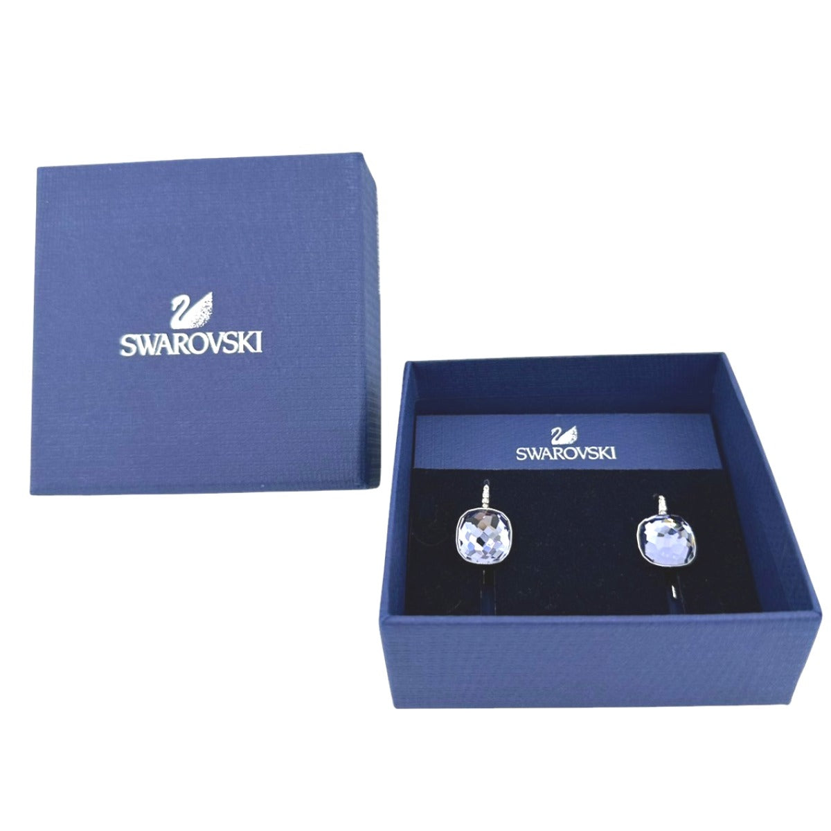 スワロフスキー SWAROVSKI ピアス
ドロップピアス クリスタル シルバー 【SS】
【中古】